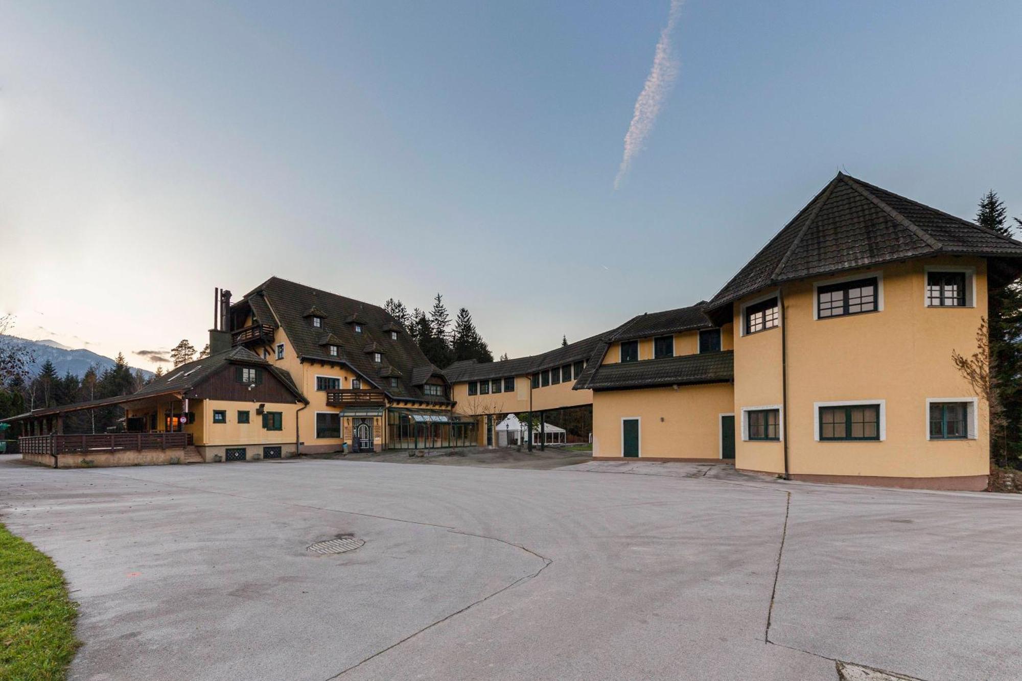 Hotel Burger Veniše Recica ob Savinji Exterior foto