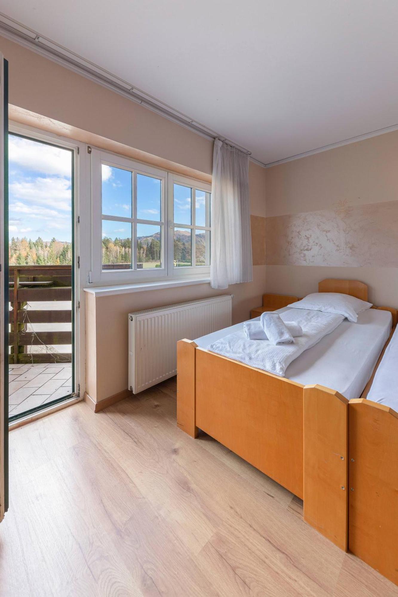 Hotel Burger Veniše Recica ob Savinji Exterior foto