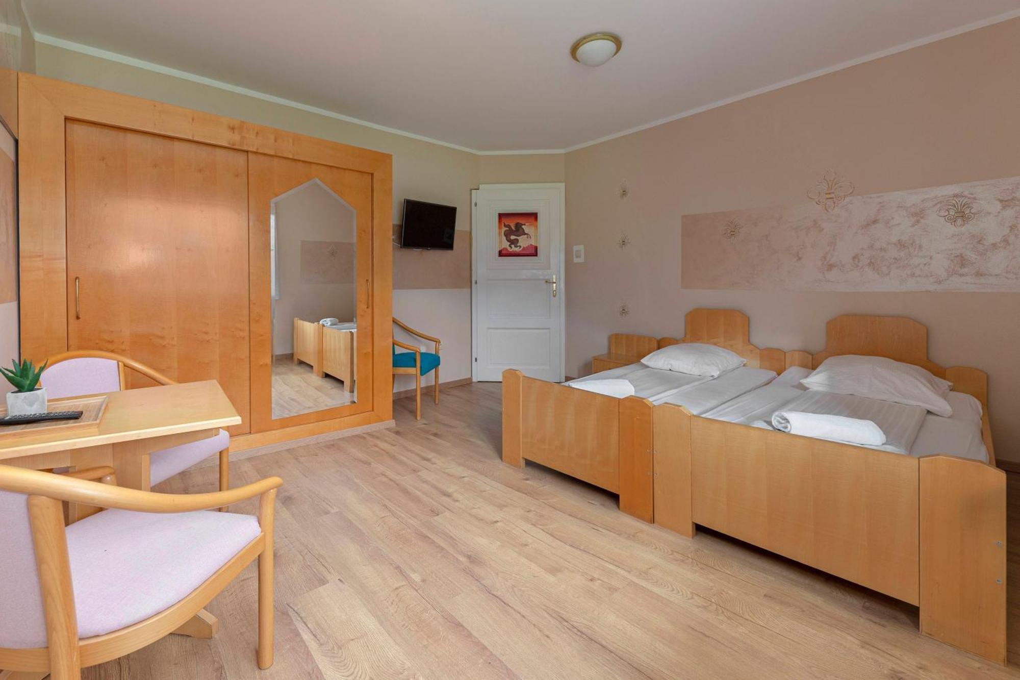 Hotel Burger Veniše Recica ob Savinji Exterior foto