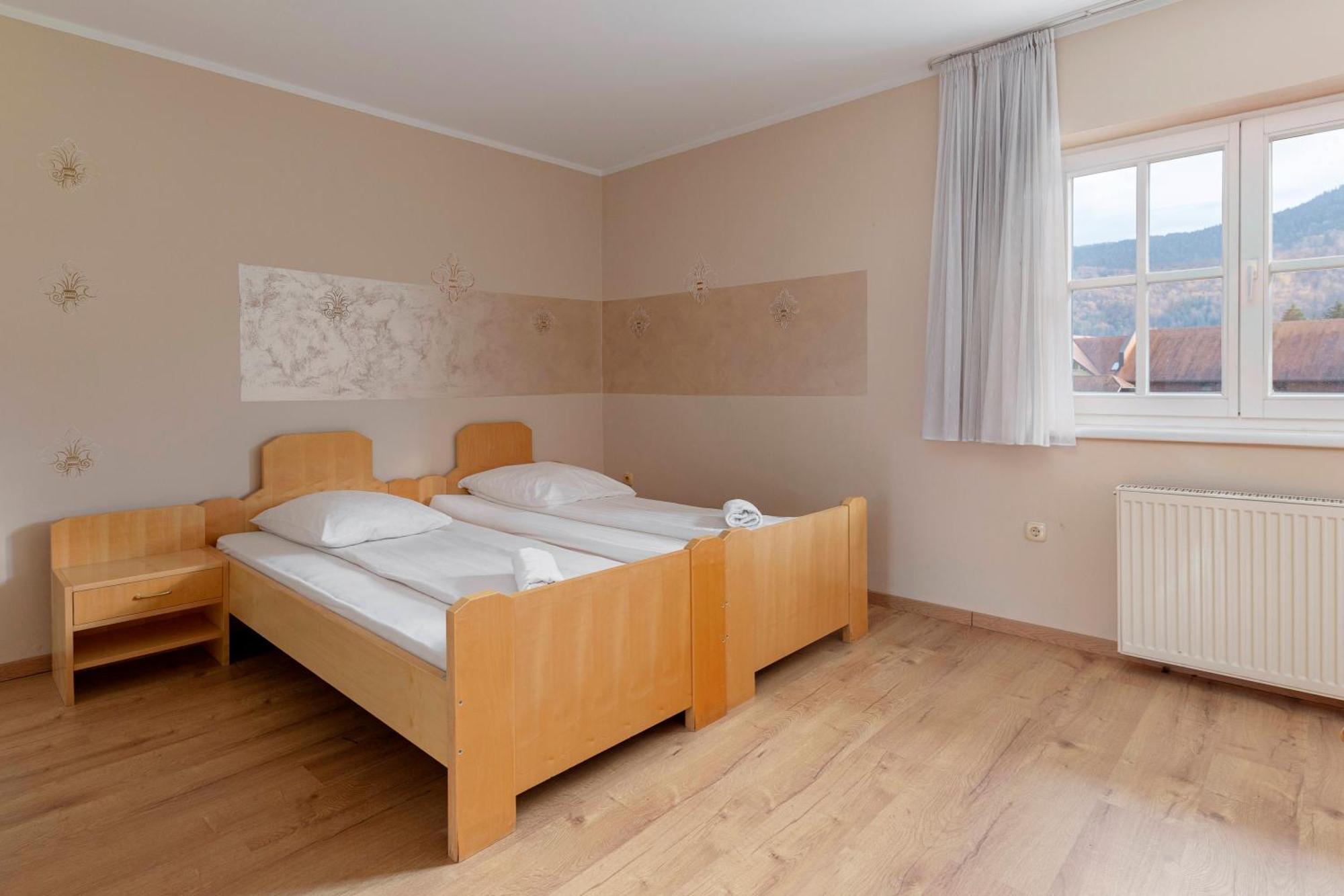 Hotel Burger Veniše Recica ob Savinji Exterior foto