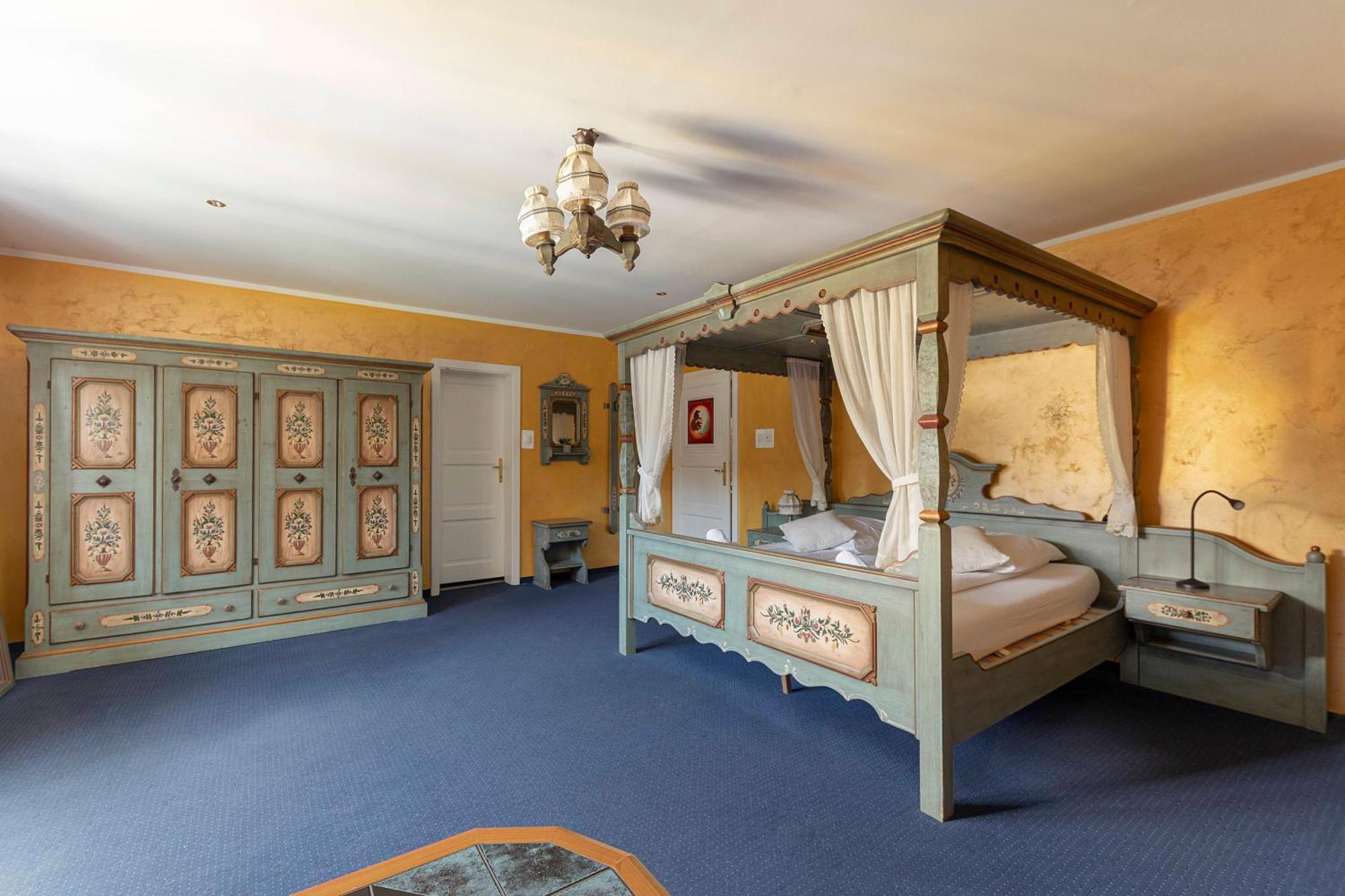 Hotel Burger Veniše Recica ob Savinji Exterior foto