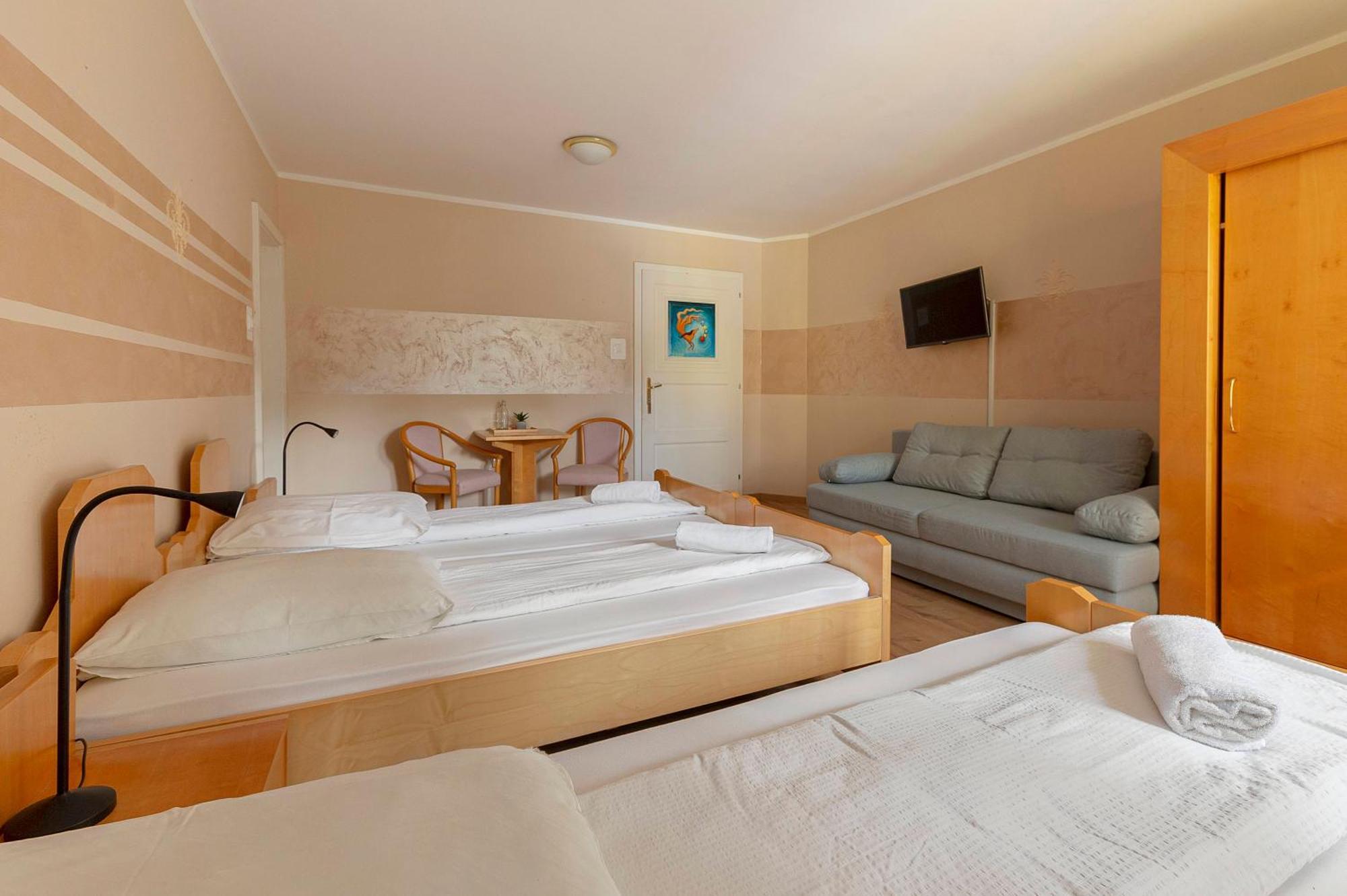 Hotel Burger Veniše Recica ob Savinji Exterior foto