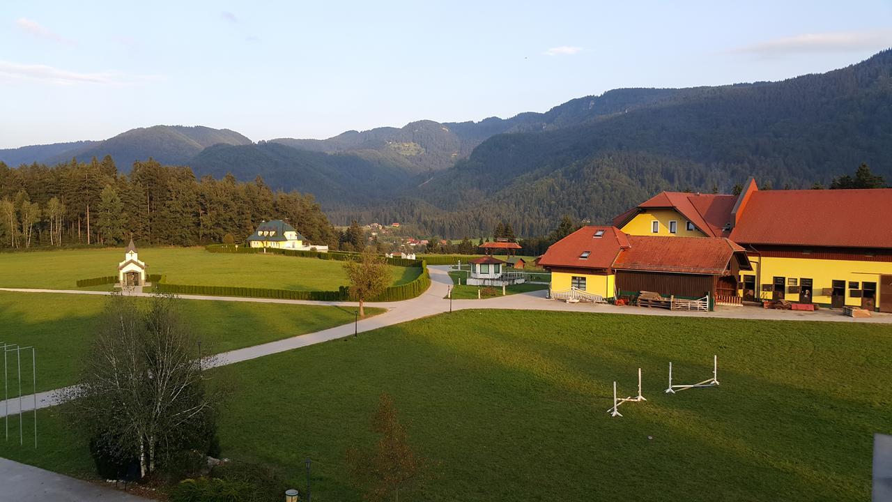 Hotel Burger Veniše Recica ob Savinji Exterior foto